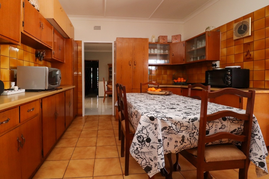 4 Bedroom Property for Sale in Flamwood North West